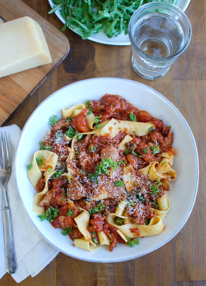 Slow Cooker Turkey Sausage Bolognese Sauce