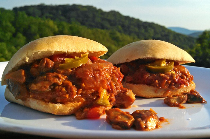 Spicy Sloppy Mushroom Sliders