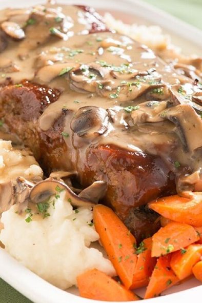 Mushroom Meatloaf with Mushroom Gravy