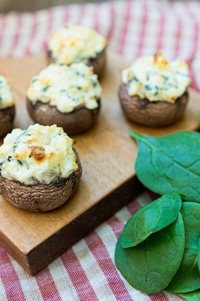 Spinach and Artichoke Dip Stuffed Mushrooms