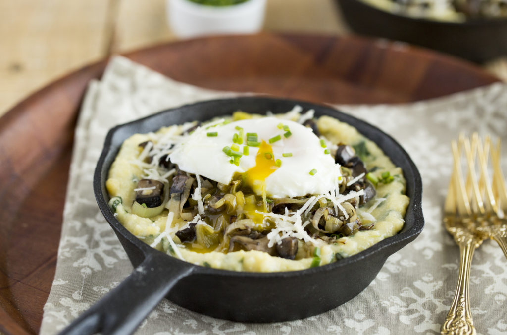 Spinach Polenta with Mushrooms, Leek and Poached Egg