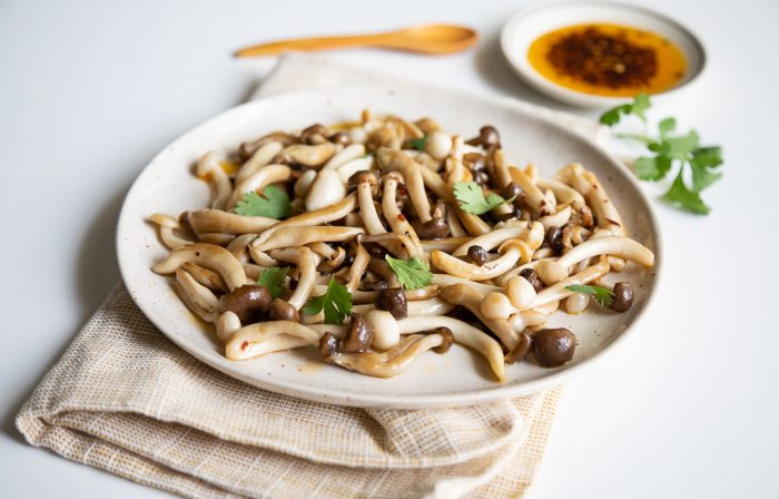 Sautéed Beech Mushrooms in Chili Oil