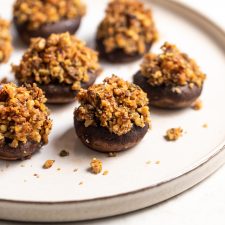 Vegan Stuffed Mushrooms-image